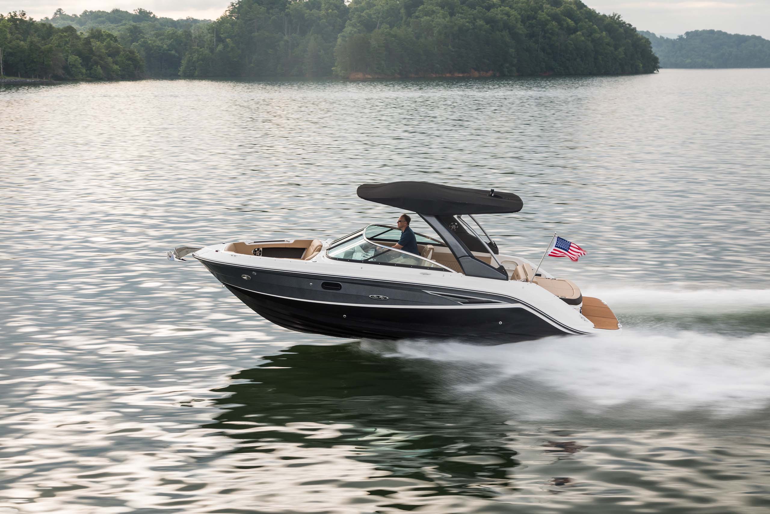 Sea Ray SLX 250 - Beaulieu Marine