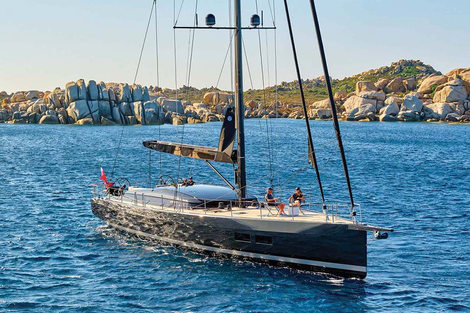 CNB Yachts 78 à louer